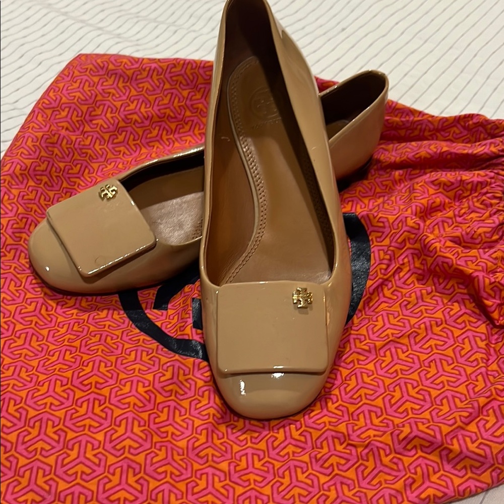 Tory Burch Tan Leather Flats with Gold Accent